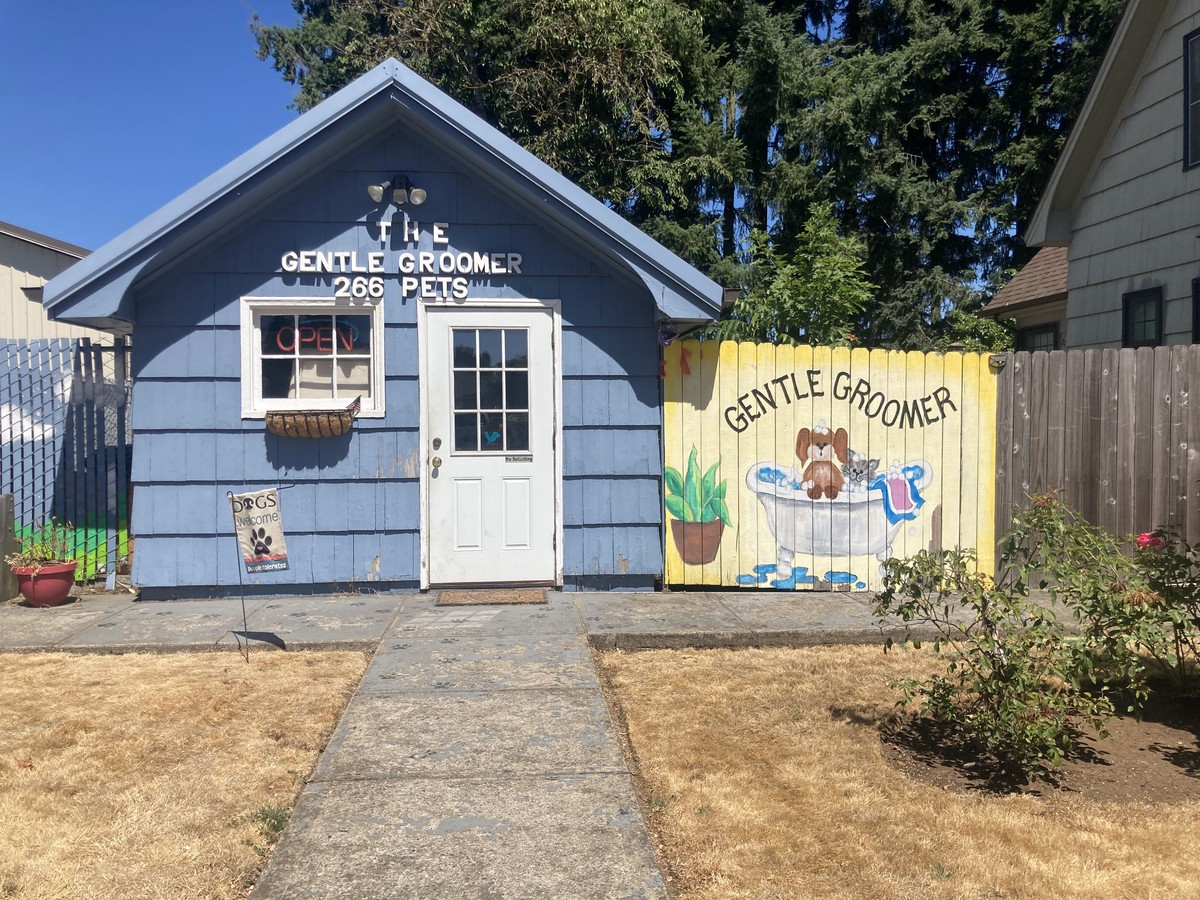 “Gentle Groomer” pet grooming business in Canby “Gentle Groomer” pet grooming business in Canby